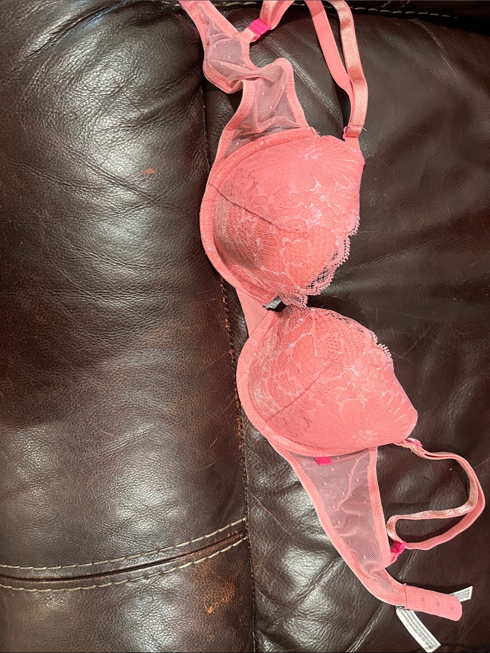 Victoria's Secret Coral Lace Underwire Bra